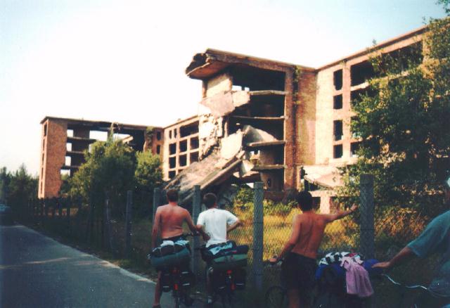 1997: Mit dem Fahrrad durch McPom (Mecklenburg-Vorpommern).